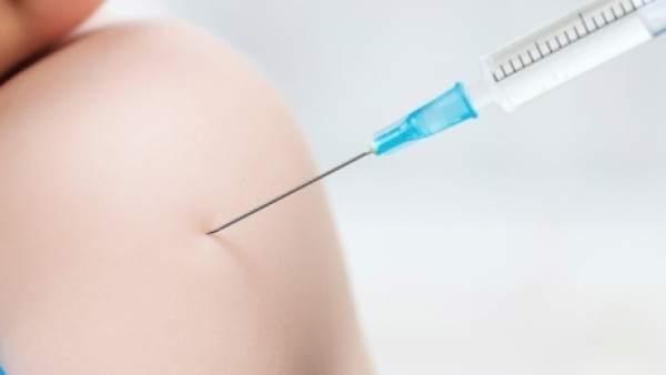 Se aplica la vacuna Menactra en todos los vacunatorios de la provincia