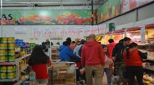 Feria de Precios Bajos en el Mercado de la Costa