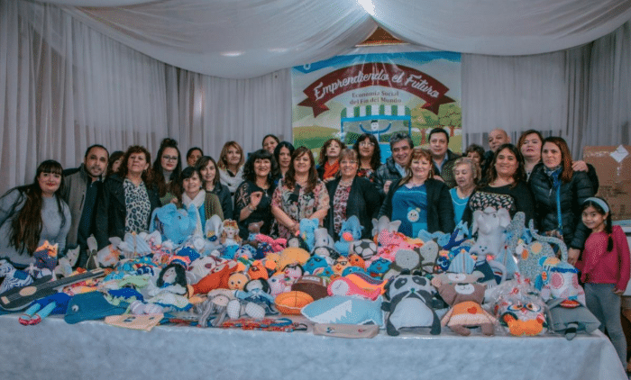 Los centros comunitarios realizan juguetes para la próxima ‘Expo Niñez’