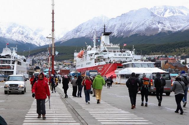 Los turistas en tránsito deberán completar una declaración jurada