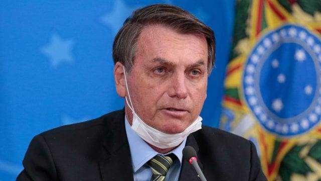 Bolsonaro confirmó que tiene coronavirus