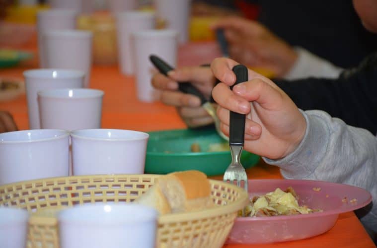 Comienza a funcionar un comedor solidario en «La Bolsita»