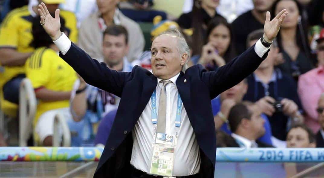 Velan los restos de Alejandro Sabella en el predio de la AFA