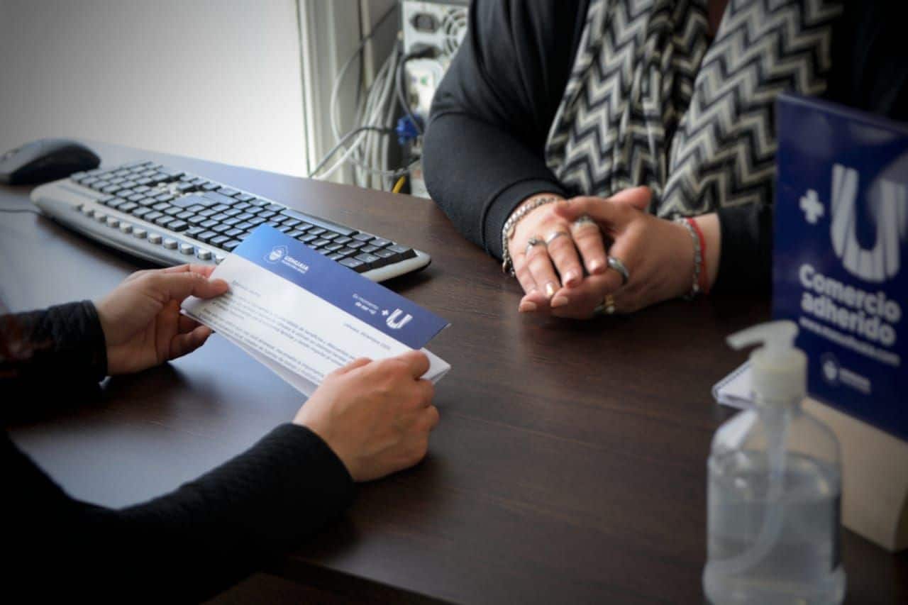 Más de 700 personas recibieron la tarjeta +U