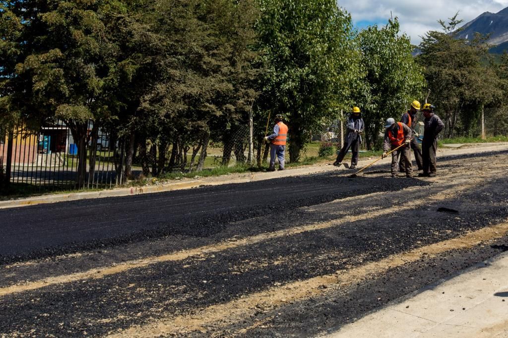 Empezó la repavimentación de la calle Pontón Río Negro