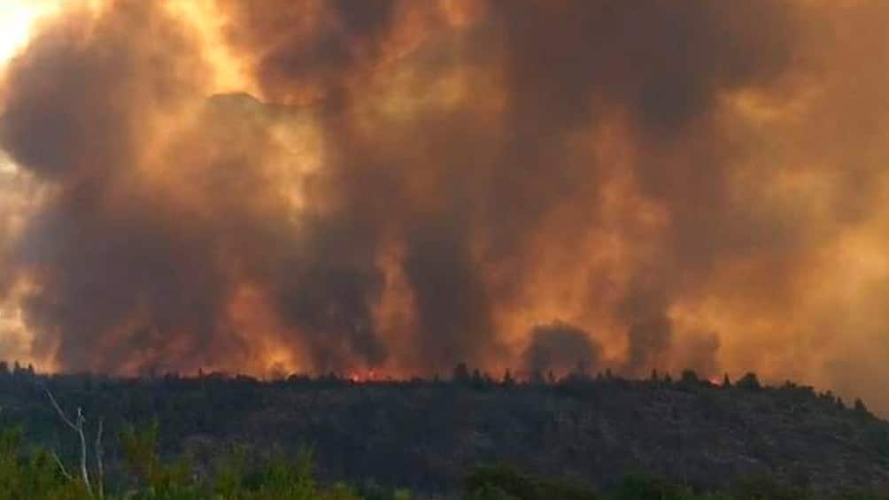 Declaran estado de emergencia en El Bolsón por los incendios