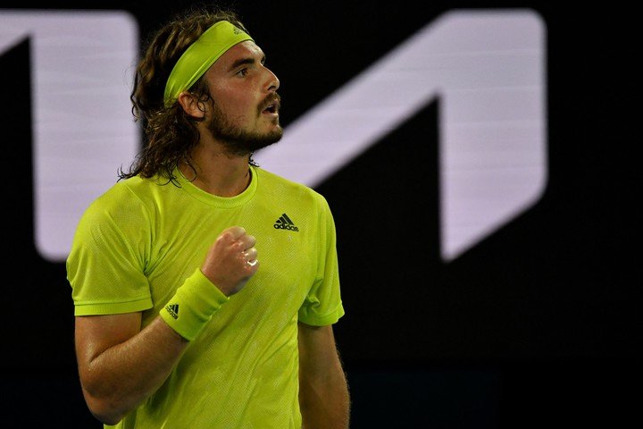 Tsitsipas histórico: remontada épica a Nadal y pase a semis