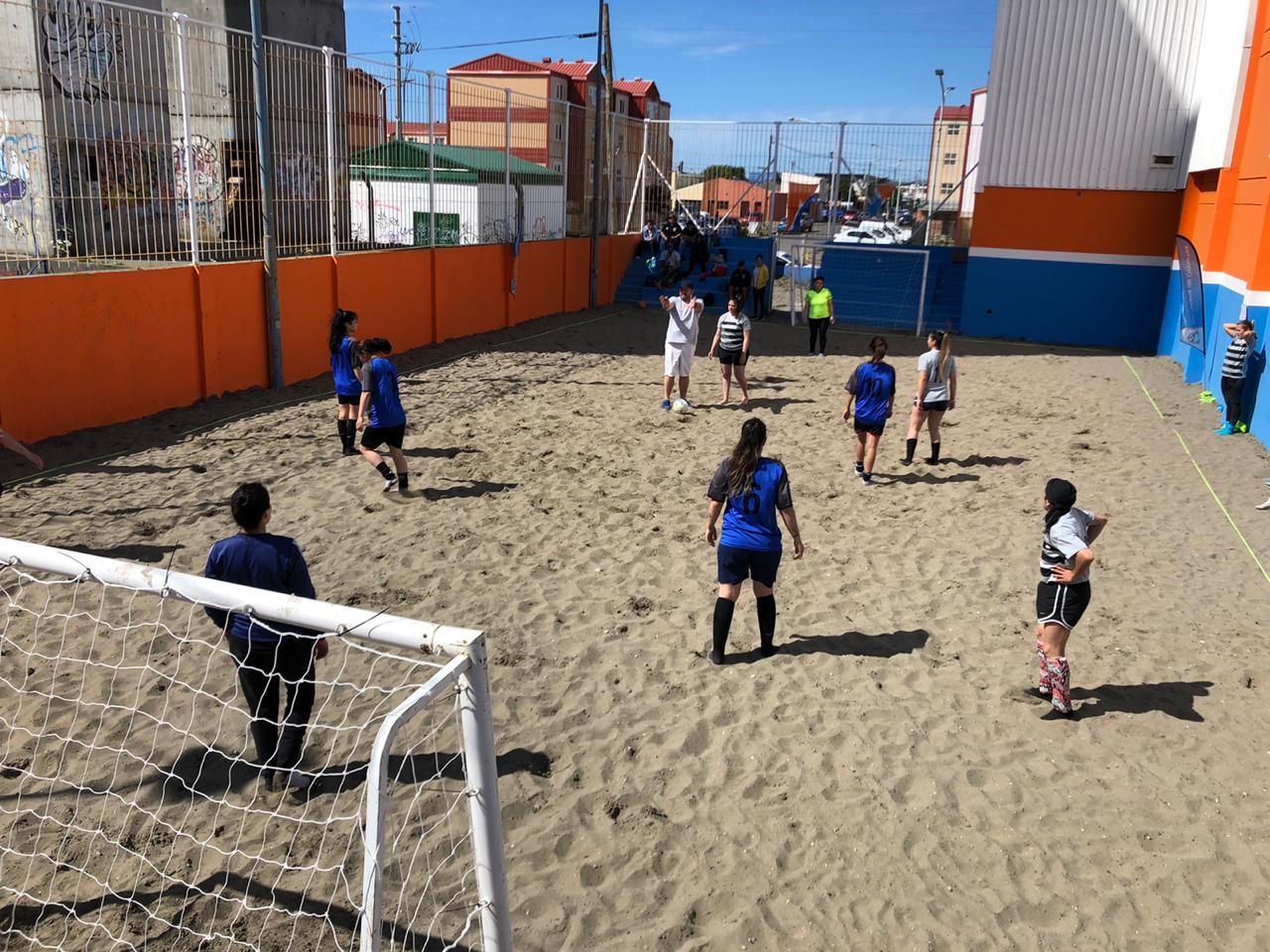 Liga de Fútbol Playa: continúa en la cancha de arena de la Escuela N° 22 de Ushuaia