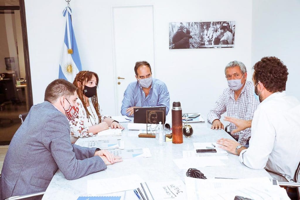 Río Grande: vecinos de Arraigo Sur contarán con las conexiones de agua y cloaca