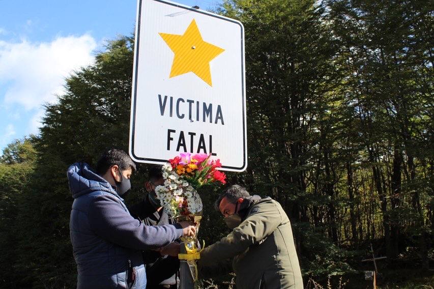 Tolhuin: pintaron una estrella amarilla en memoria del primer intendente