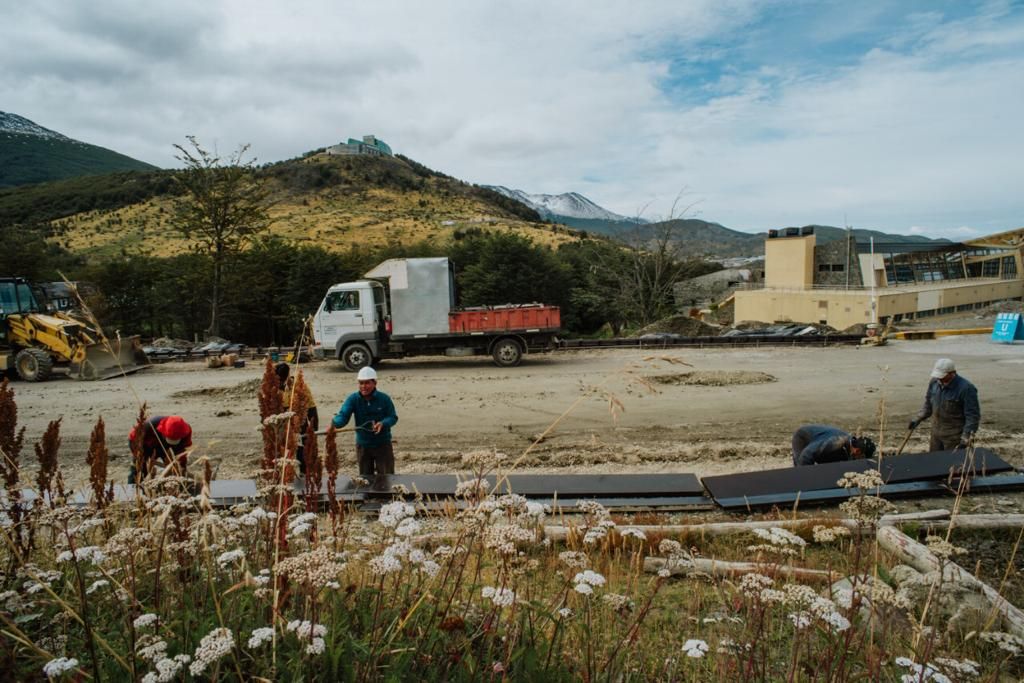 Avanza la obra para pavimentar 350 metros de la calle de acceso en Andorra