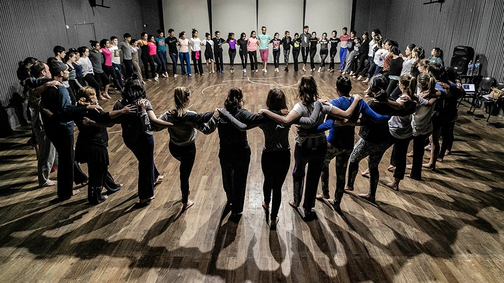 La danza aprovecha su día para seguir reclamando por una ley nacional