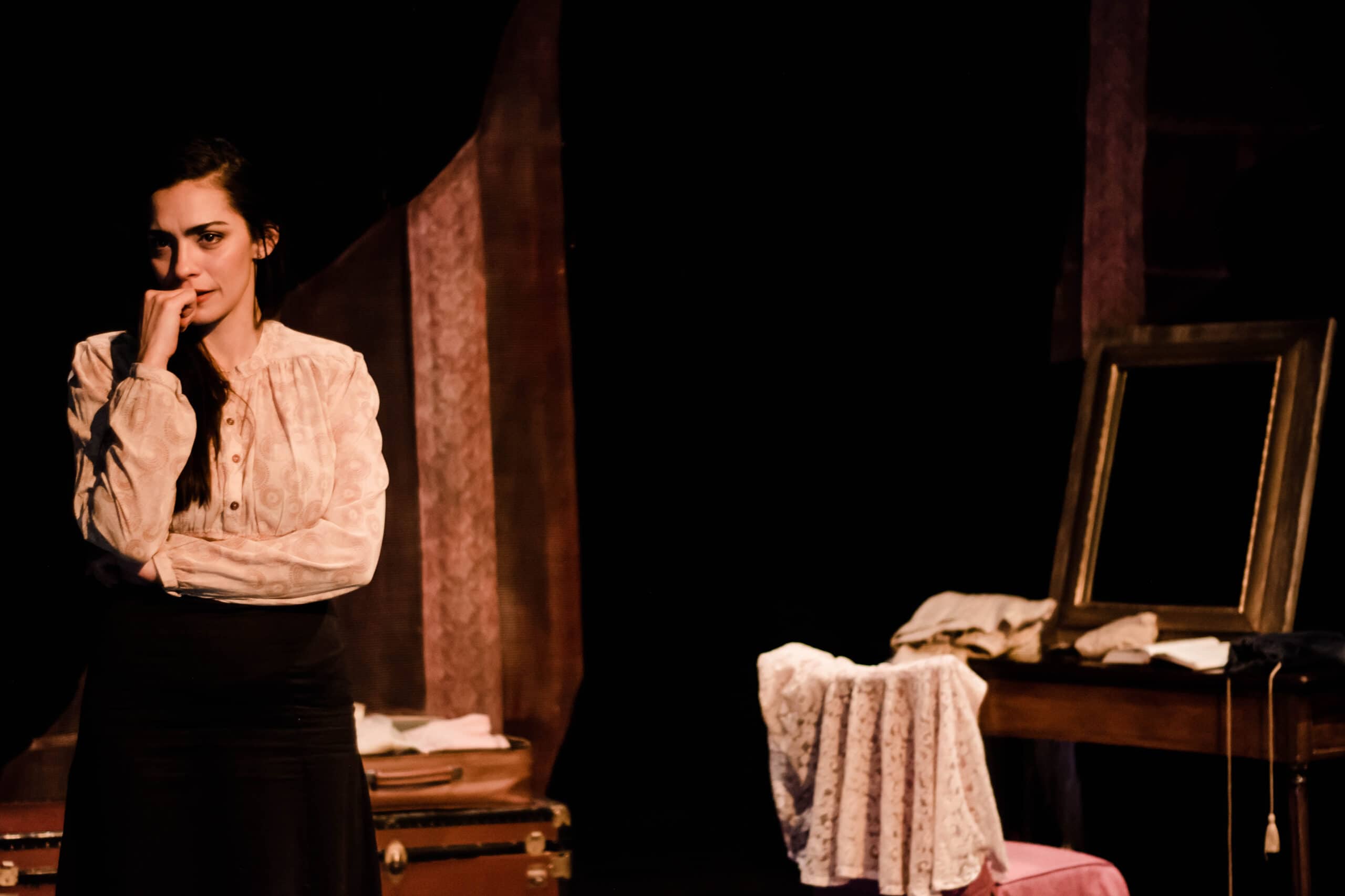 Continúan las funciones de Mary Ann Dunne en el teatro del Hain