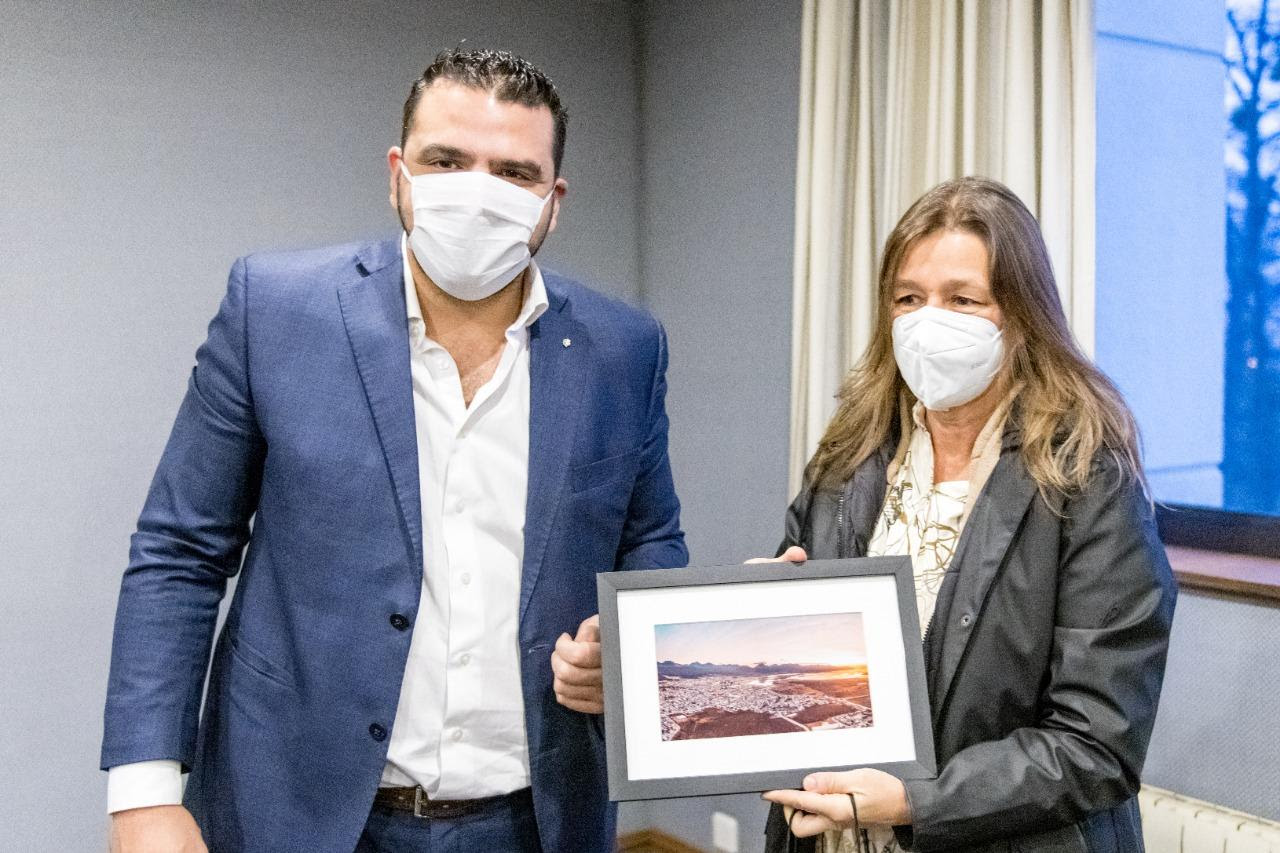 Vuoto se reunió con Frederic: «Se inicia una relación más estrecha»