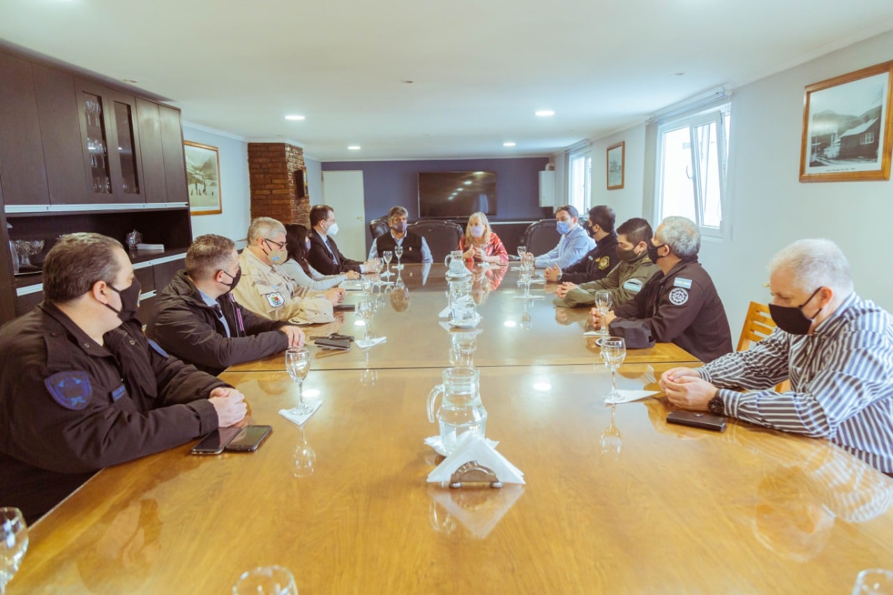 Controles conjuntos entre la Policía Provincial y las Fuerzas Federales