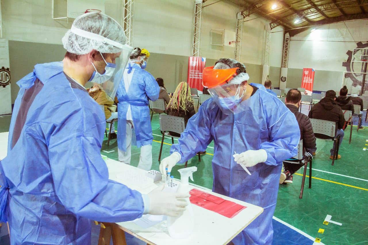COVID-19: Por día se vacuna entre 1000 a 2000 personas con Moderna