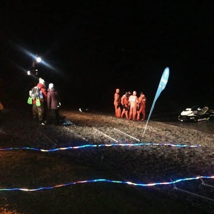 Iniciaron los festejos por la Noche más larga con el “Nado en Aguas Frías” en Canal Beagle