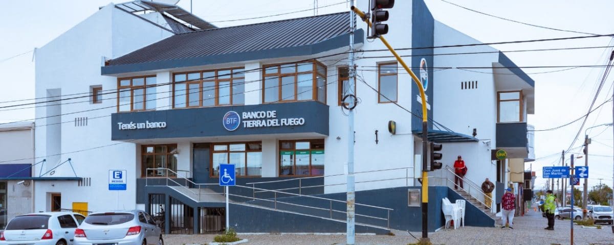 El Banco de Tierra del Fuego cuenta con una nueva línea de préstamos para renovación de taxis y remises