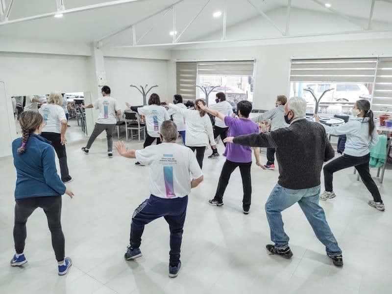 Comenzaron las actividades deportivas municipales para adultos mayores