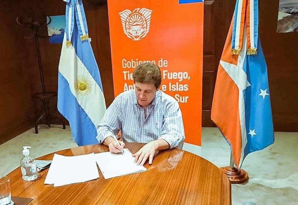 El Gobernador rubricó el acuerdo para el lanzamiento de la marca ‘Patagonia Argentina’