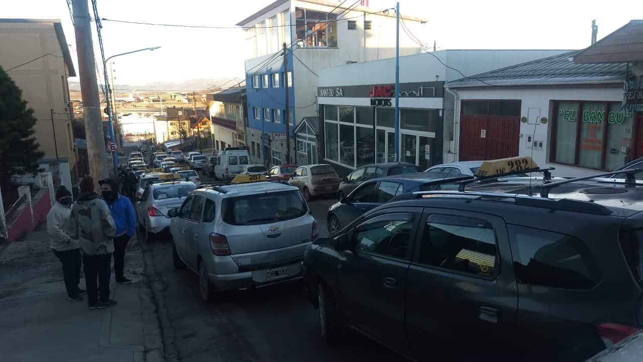 Taxis: «Nos parece muy prematuro cambiar una ordenanza de 1.988 sobre tablas»