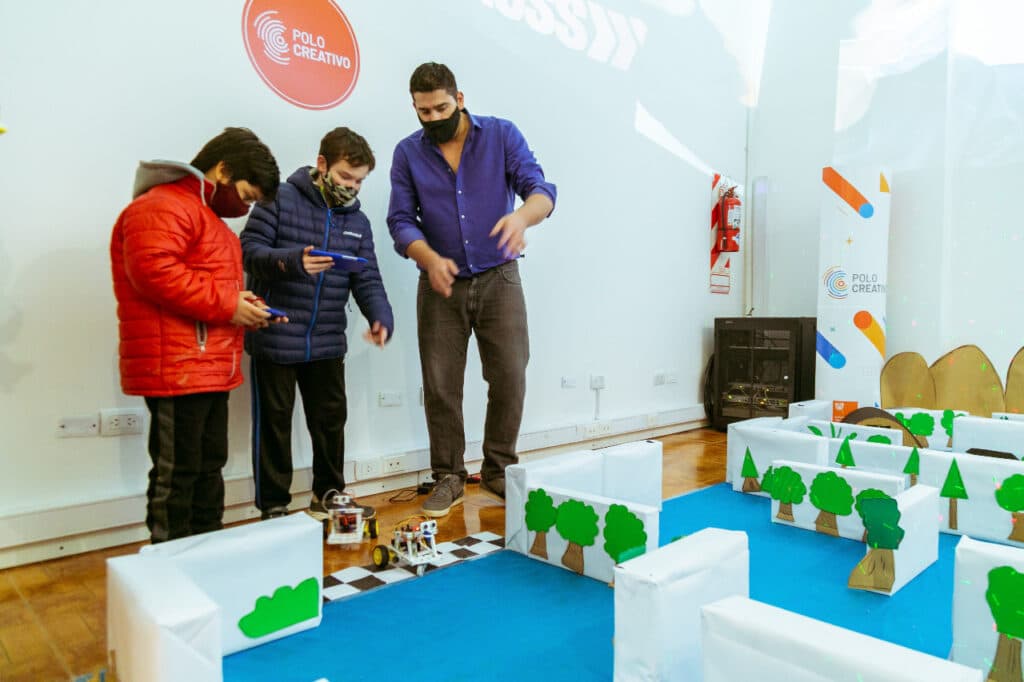 Gobierno realizó la “Expo Elementos” en los polos creativos