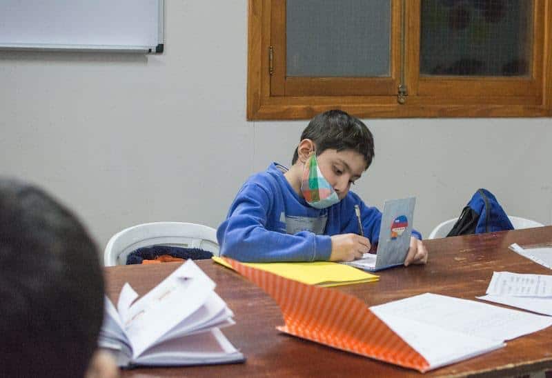 El Municipio continúa con el acompañamiento escolar en la biblioteca Lazzaroni