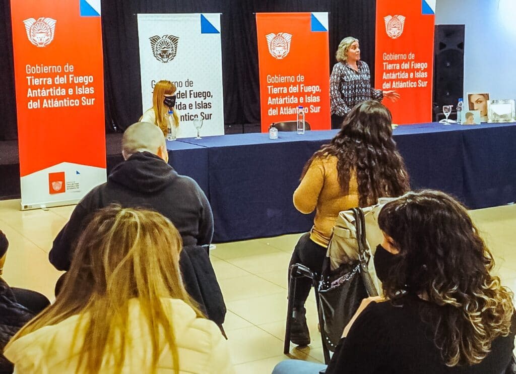 Gobierno llevó adelante la II charla de Prevención y Cuidados de la Salud para la Mujer