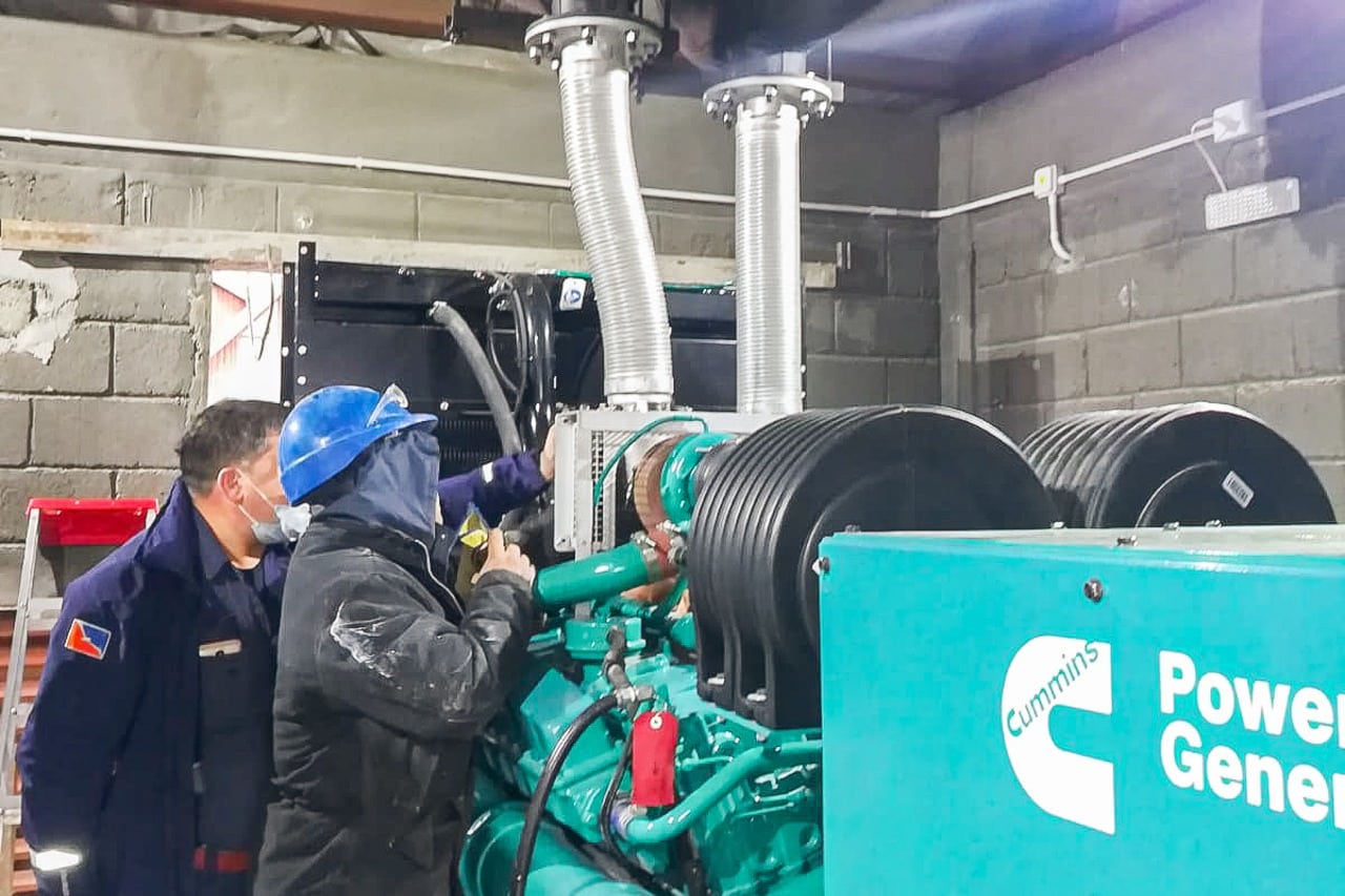 El nuevo grupo electrógeno en el Hospital Regional Río Grande está en marcha