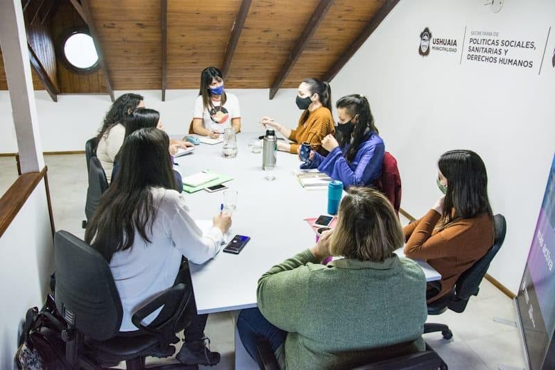 Municipio avanza en acciones con el Ministerio de las Mujeres, Géneros y Diversidad