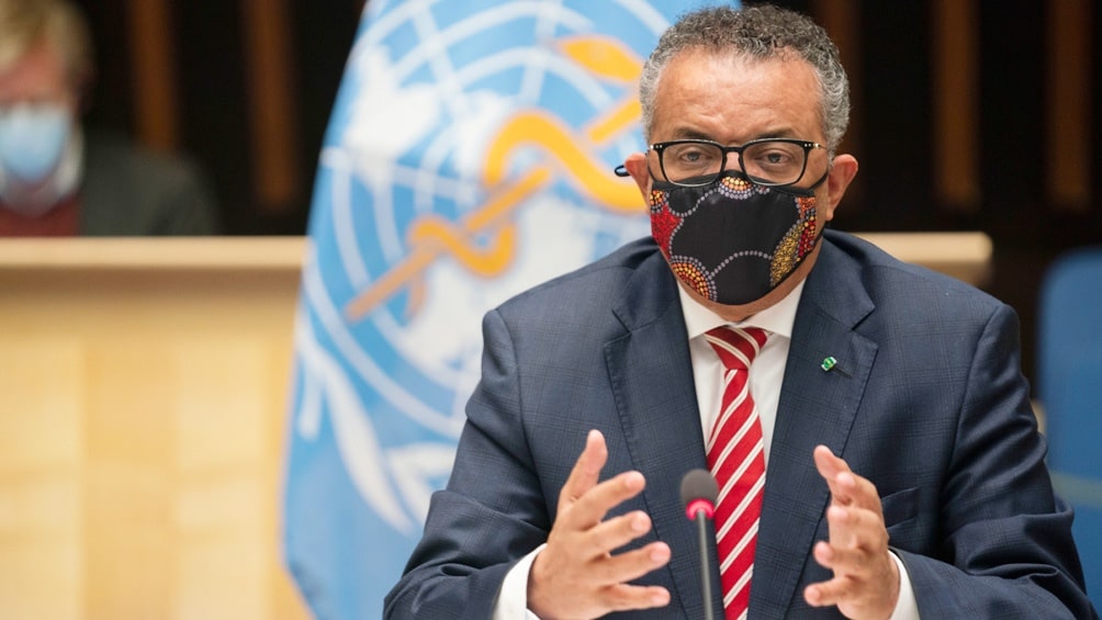 La OMS exigió a los países ricos suspender los planes de una tercera dosis y donar esas vacunas