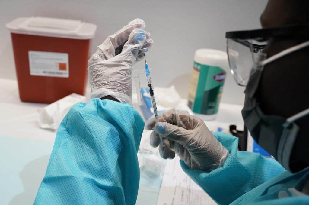Estados Unidos comenzará a administrar una tercera dosis