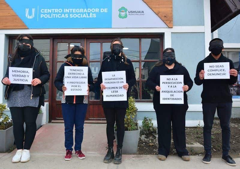 Hubo una intervención teatral por el Día Internacional de las Víctimas de Desapariciones Forzadas