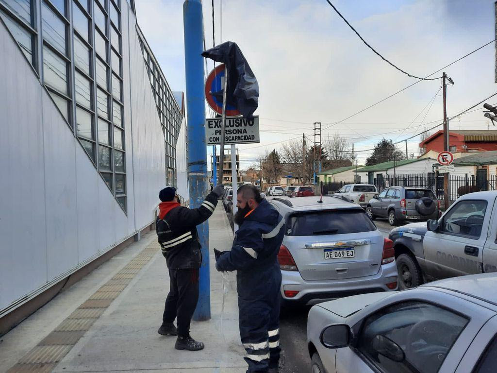 Sigue el trabajo de señalamiento vial en toda la ciudad