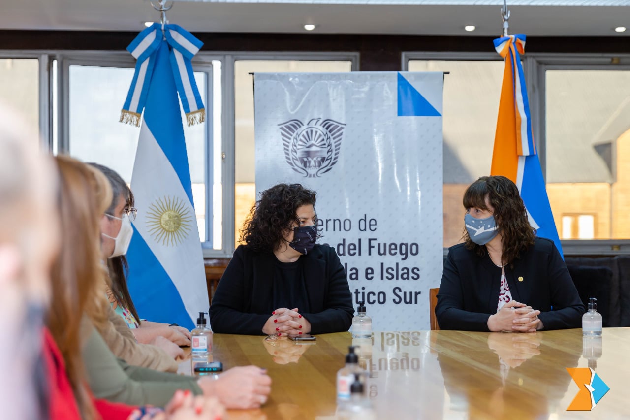 Mónica Urquiza: «por el esfuerzo de la población fueguina se alcanzó la inmunidad de rebaño»