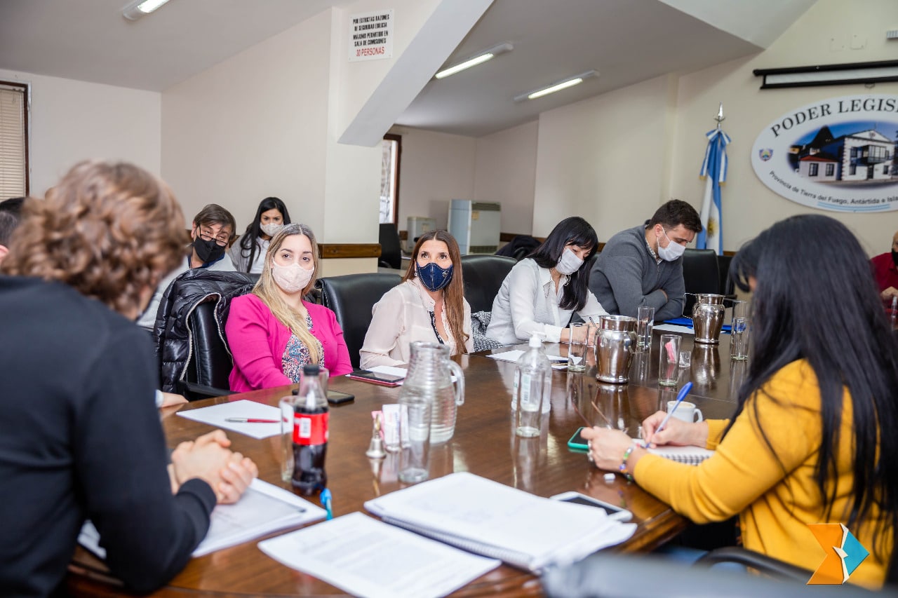 PASANTIAS: “La Ley dará resguardo jurídico a docentes y estudiantes”, afirmó Andrea Freites