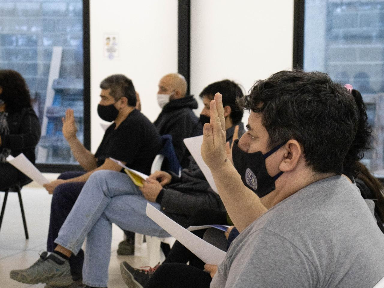 Comenzó el taller de lengua de señas destinados a trabajadoras y trabajadores