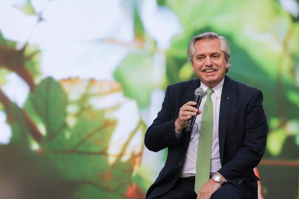 Nación toma distancia del proyecto que busca la obligatoriedad de las vacunas contra el COVID