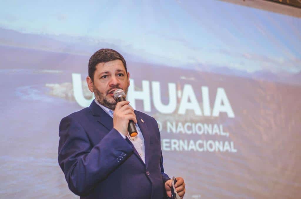 Ferreyra: “El éxito turístico de Ushuaia es resultado del trabajo de promoción en todo el país»