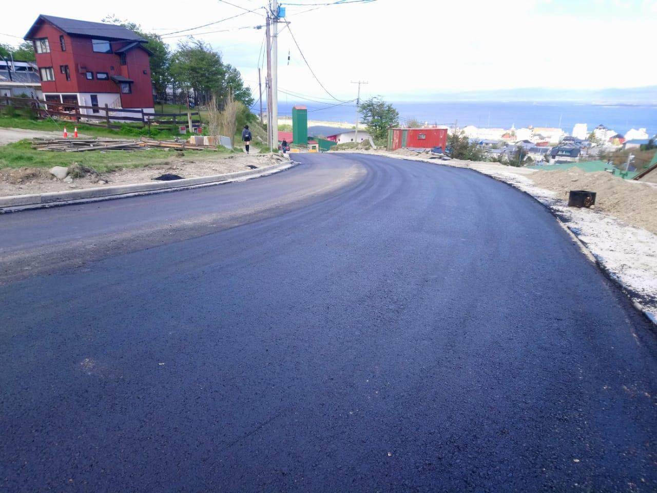 Avanza la pavimentación en el Barrio Ecológico