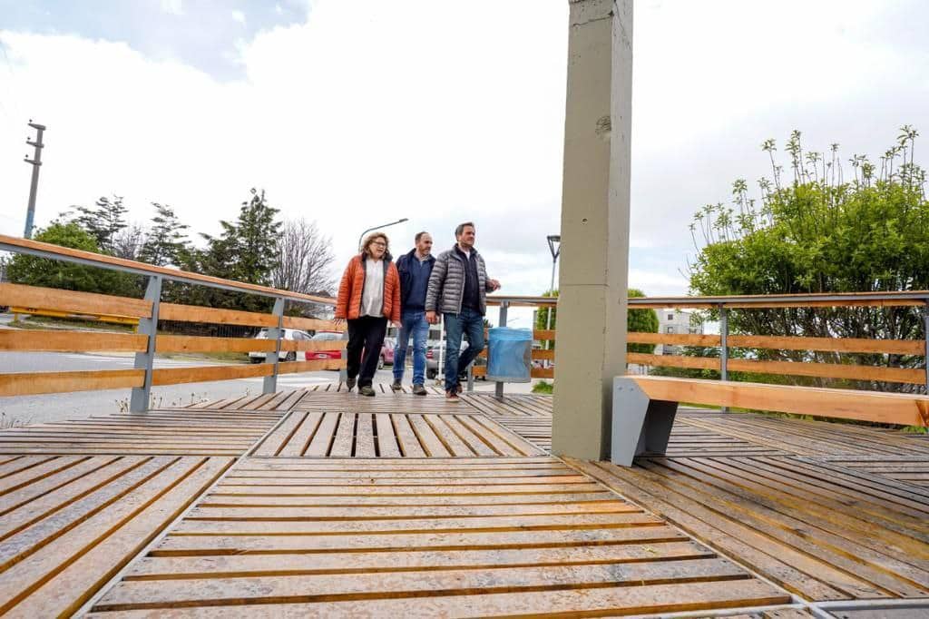 Autoridades municipales y nacionales recorrieron las obras del paseo del Centenario