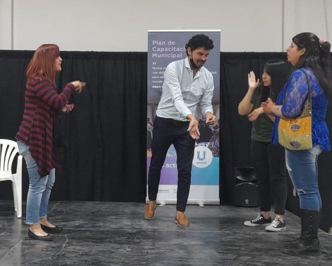 Se presentó la primera obra de teatro en Lengua de Señas Argentina en Ushuaia