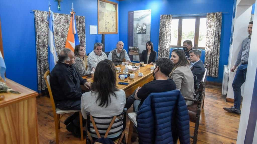 El secretario Guillermo Carmona visitó el Espacio “Pensar Malvinas”