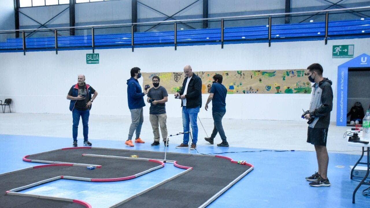 Se realizó una muestra de automodelismo en el Cochocho Vargas