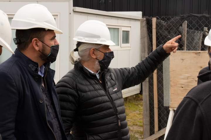 El Rector de la UNTDF junto a Vuoto recorrieron la obra de ampliación del Campus Ushuaia