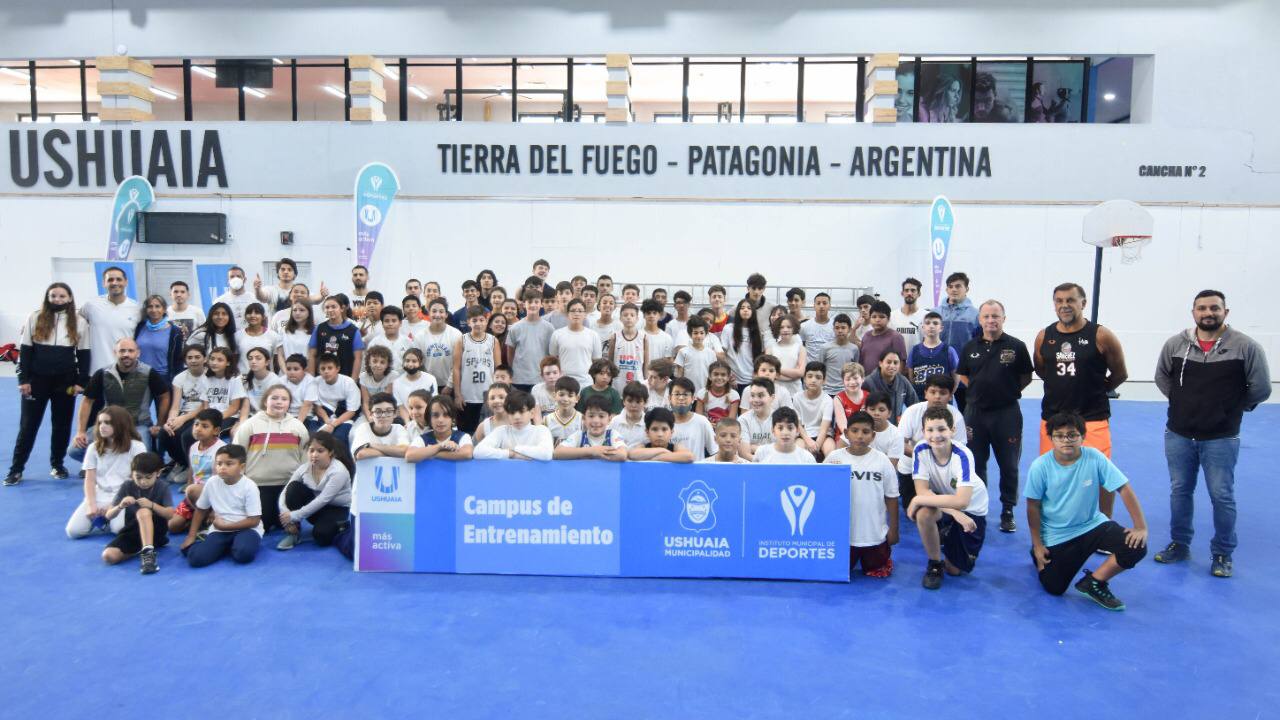 Se llevó adelante un campus de entrenamiento y clínica para entrenadores de basquet