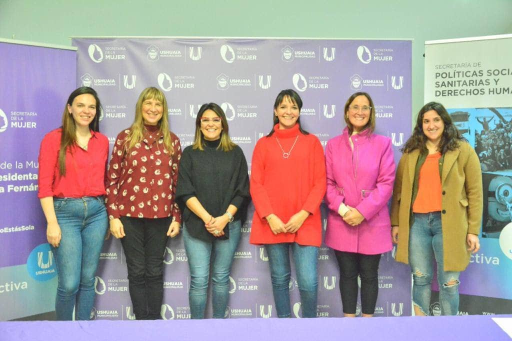 La dra. Silvia Tendlarz brindó la conferencia «Cuando se mata a una mujer»