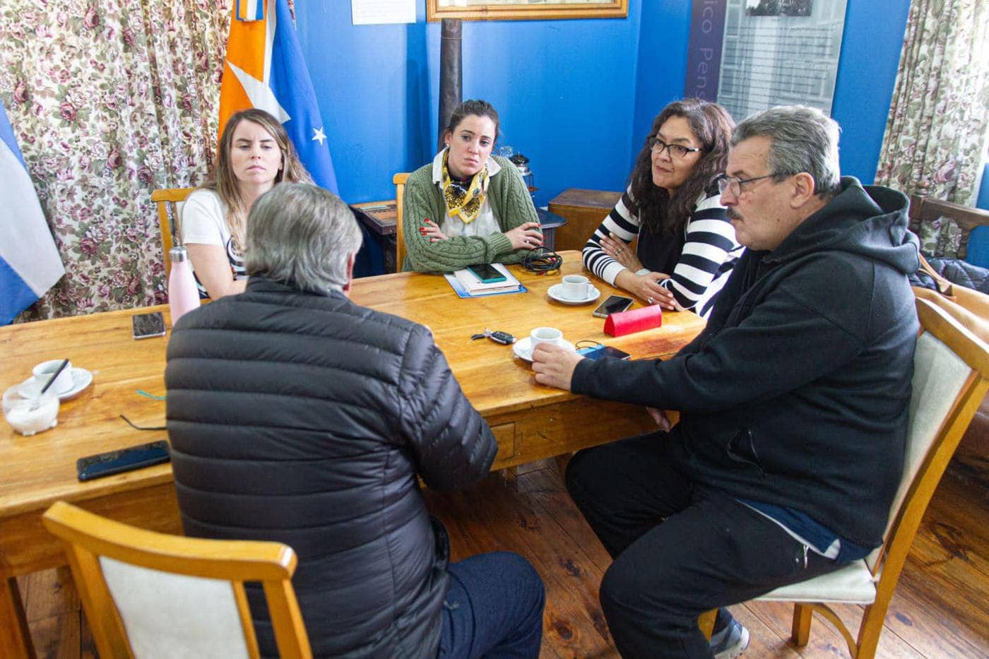 Reconocieron a quienes erigieron el Monumento de la Plaza Malvinas