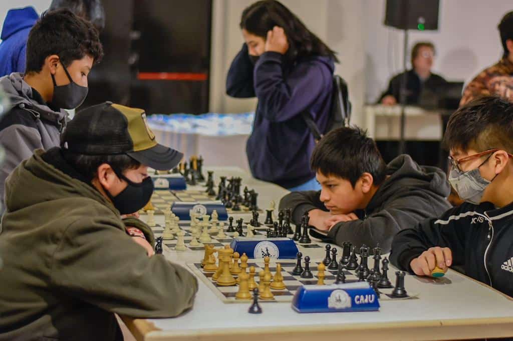Tuvo lugar el torneo de ajedrez “Pensar Malvinas”