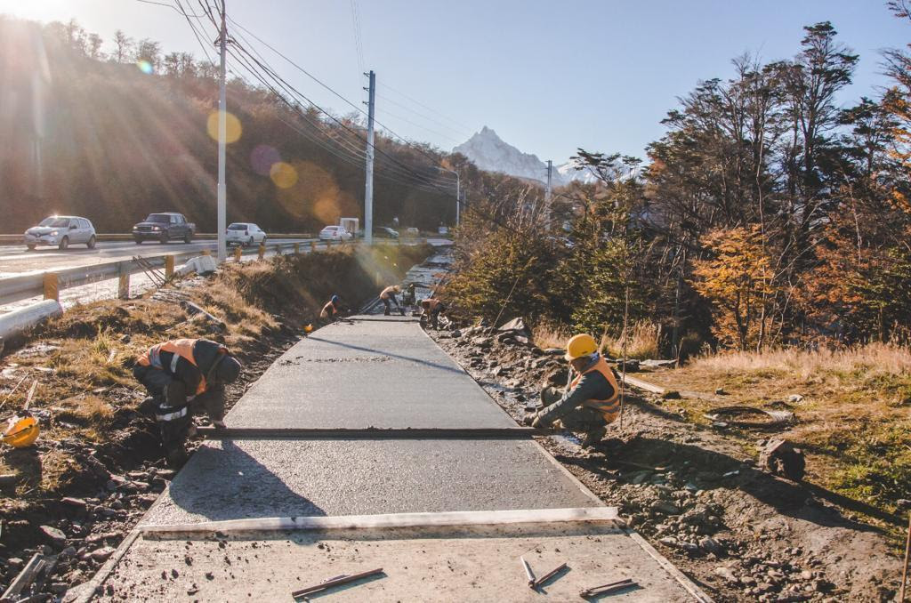 Avanza la construcción de la Bicisenda Pensar Malvinas en Ushuaia